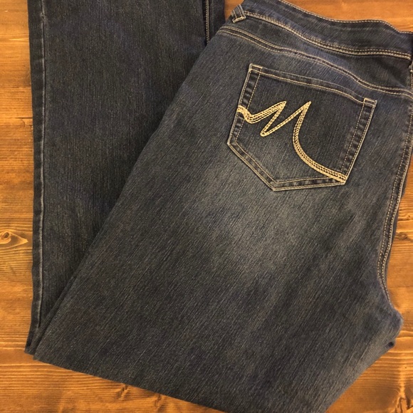 Jeans - Picture 2 of 2